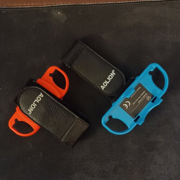 NINTENDO SWITCH Controller JoyCon Dancing Wristband 2 pack - Picture 1 of 3